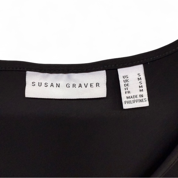 Elegant Black Cold Shoulder Dress - Picture 5 of 8